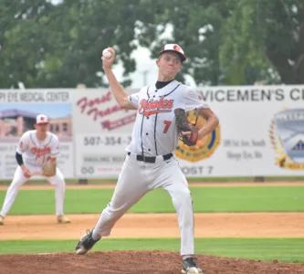 Orioles enter state tournament hot, claim third seed over Kilowatts